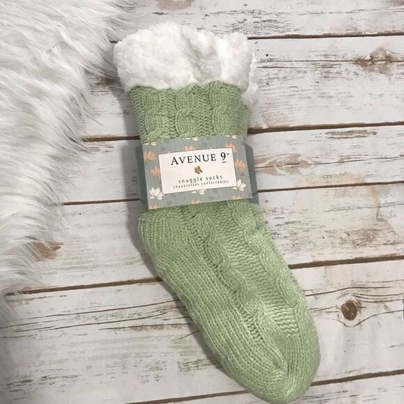 Cozy Avenue 9 Snuggle Socks Slippers Socks - Picture 2 of 7